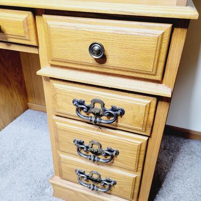 BEAUTIFUL SOLID WOOD ROLL TOP DESK