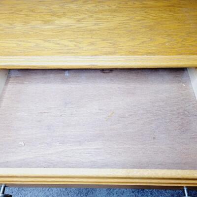 BEAUTIFUL SOLID WOOD ROLL TOP DESK