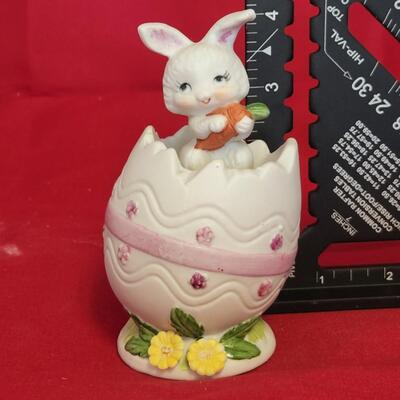 Easter bunny in an egg