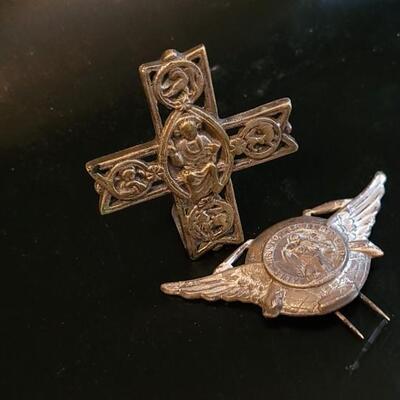 Lot 34: Set of (2) Vintage Religious Artifacts