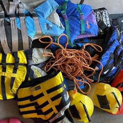 FS53 Hey life jackets, rope, to minnow buckets plus a tote with lid