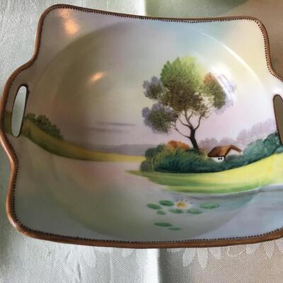 Assorted vintage bowls