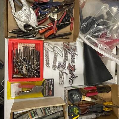 FS37-Hand tools, funnels, drillbits, Z 28/Camaro car decals