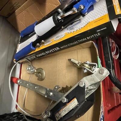 FS25-17 1/2 inch hand riveter and winch