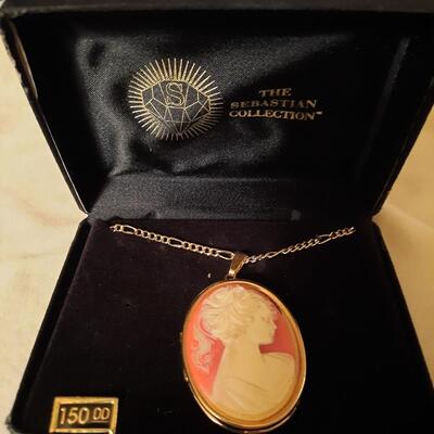 Gold Plated Necklace with Cameo Locket