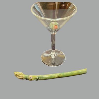 Susan Bergman Olive Martini with Asparagus Stirrer - 9"