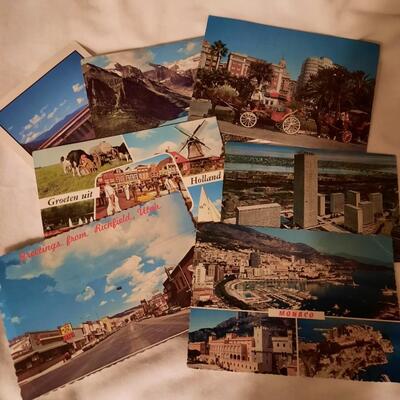 25 Vintage Postcards