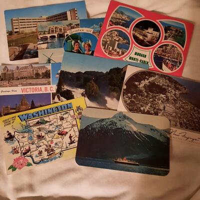 25 Vintage Postcards