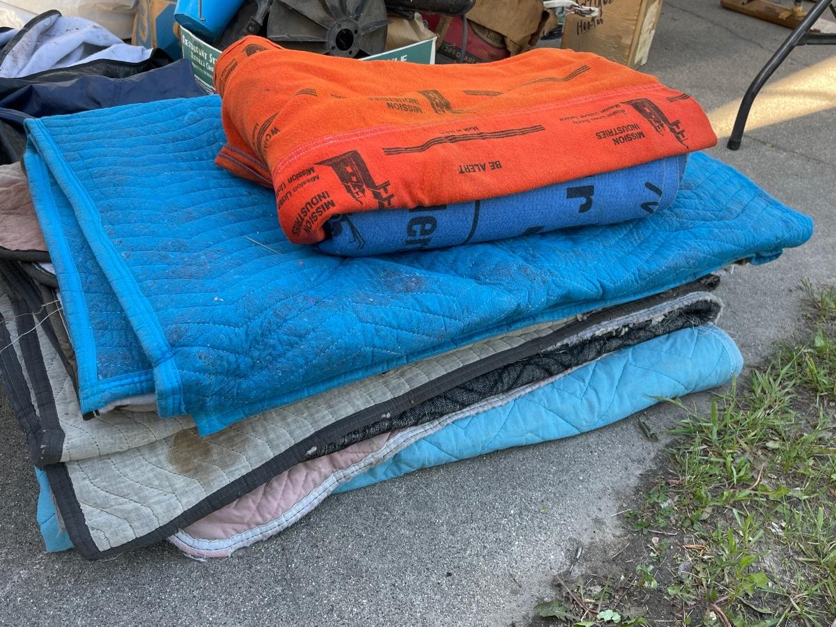 SH74 Five moving blankets all are stained
