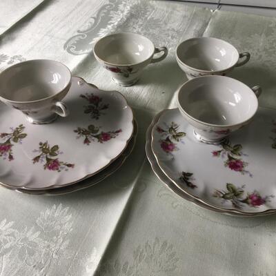 Tea cup and lunch plate set