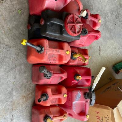 SH53 13 gas cans/1 to 2 gallons