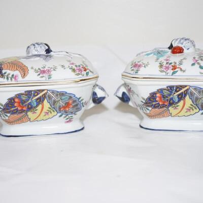 COLLECTIBLE MANN  CHINA COVERED SMALL TUREENS 