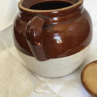 Vintage Robinson bean pot