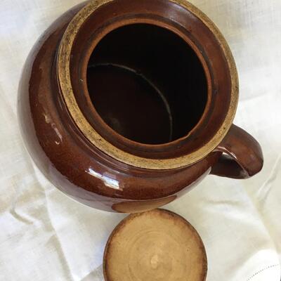 Vintage Robinson bean pot