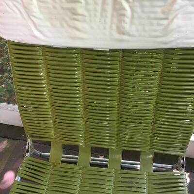 Vintage 70â€™s tri folding lawn chair