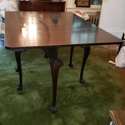 Claw and Ball Gate Leg table