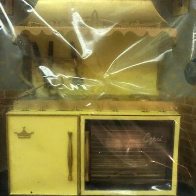 MCM NOS Princess Patti Doll House Furniture from Ideal. Rare Kitchen Range.