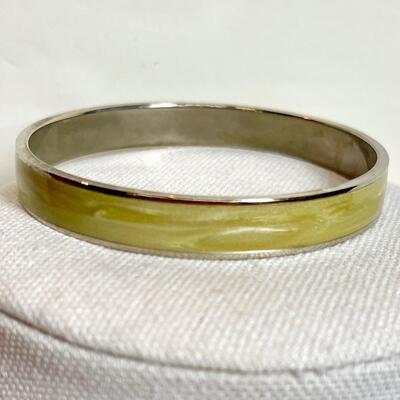 Vintage Enameled Bangle Bracelet
