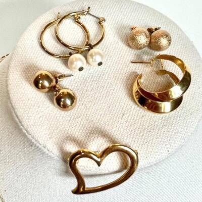 Gold Tone Jewelry Bundle