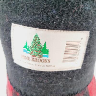 PINE BOOKS FLEECE BLANKET - NEW #2