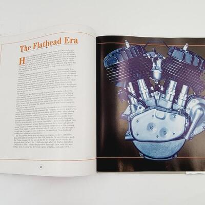 NEAT HARLEY DAVIDSON COLLECTORS BOOK