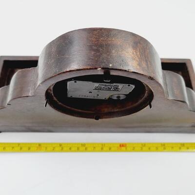 COLONIAL CLOCK COMPANY SMALL MANTLE CLOCK