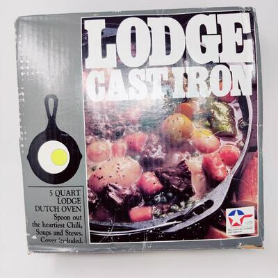 LODGE CAST IRON DUTCH OVEN 5QT