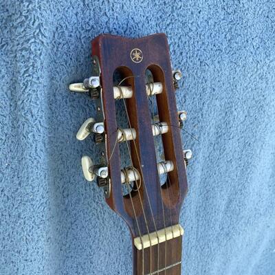 Yamaha G-40 Vintage Acoustic Guitar
