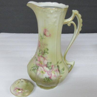 Nippon Chocolate Pot and 4 Matching Cup/Saucer Sets