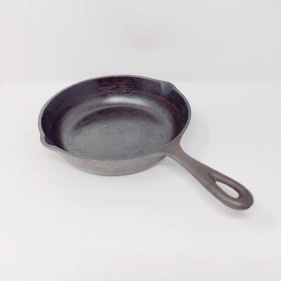 BSR CAST IRON 8 1/8" SKILLET NO. 5 MADE IN USA