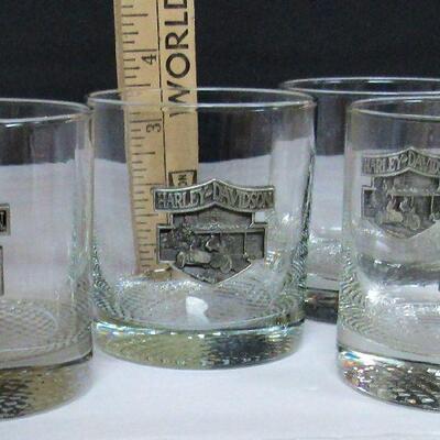 4 Matching Older Harley Davidson Whisky Tumblers With Pewter Emblems