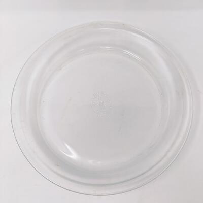 SET OF CLEAR PYREX AND AMBER ANCHOR HOCKING GLASS PIE PLATES