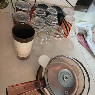 Miscellaneous Dishes and baking ware