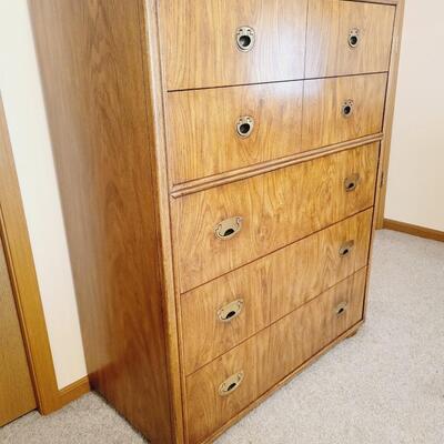 VINTAGE DREXEL BEAUTIFUL PASSAGE TALL BOY DRESSER