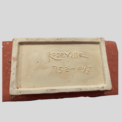 Vintage Roseville Pottery No. 752