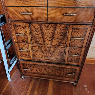 Beautiful vintage Dresser