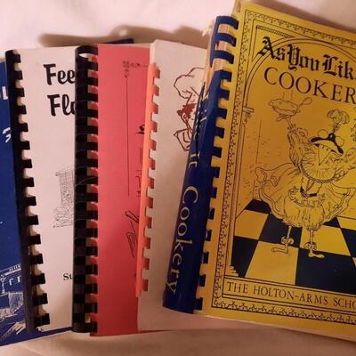 Vintage Cookbooks Lot of 5