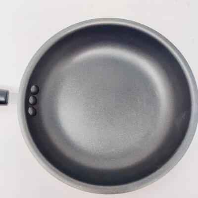 INVITATIONS 2PC SKILLET SET