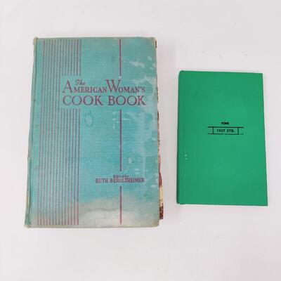 AMERICAN WOMAN COOKBOOK W/ GREEN MINI NOTEBOOK