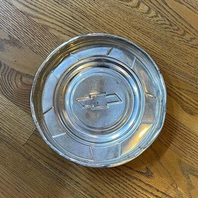 Chevy Yellow Bow Tie Hubcap