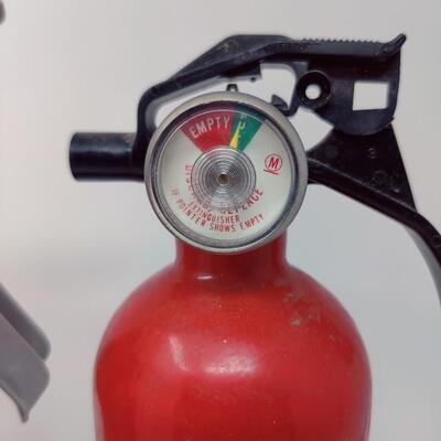 FIRE EXTINGUISHER BUNDLE