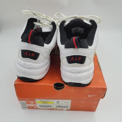 NIKE MONARCH II SHOES -MENS SIZE 10