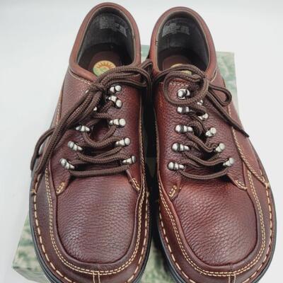 NEW EARTH SHOES DAVE MENS SIZE 9.5