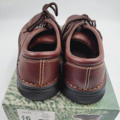 NEW EARTH SHOES DAVE MENS SIZE 9.5