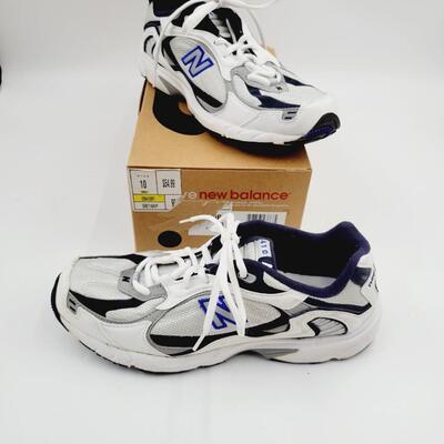 NEW BALANCE MENS SHOES SIZE 10