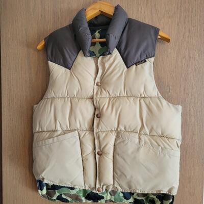 BLACK SHEEP REVERSIBLE PUFFY VEST MENS SIZE MD