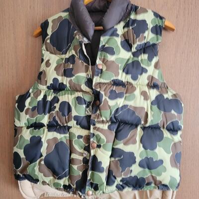 BLACK SHEEP REVERSIBLE PUFFY VEST MENS SIZE MD