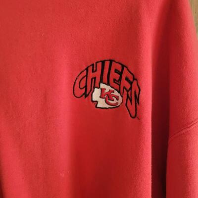 VINTAGE CHIEFS SWEATSHIRTS SIZE XL