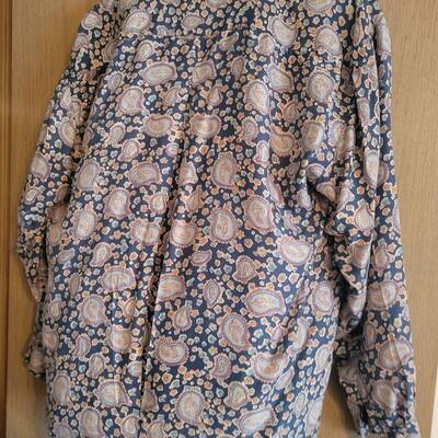VINTAGE BRUNO 100% SILK MENS SIZE MD BUTTON UP SHIRT