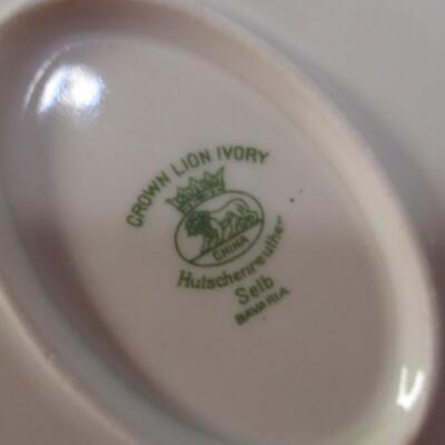 Oval Serving Platters - "Meito"  "Crown Lion Ivory"